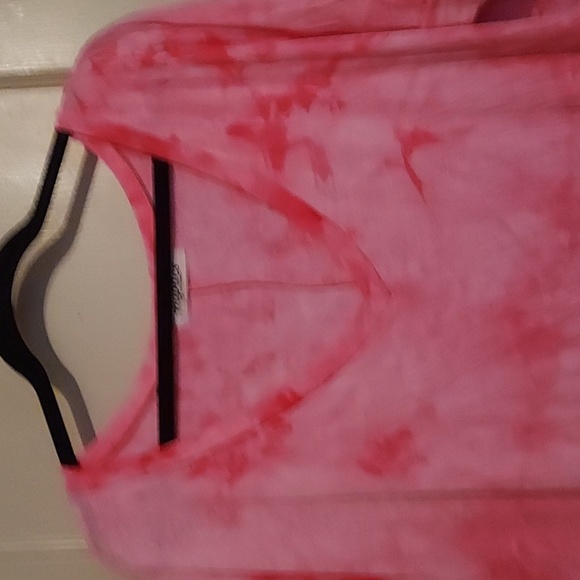 Top - Picture 2 of 2